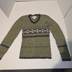 Sweater by Sweater Project, size M Green with diamond shapes #276